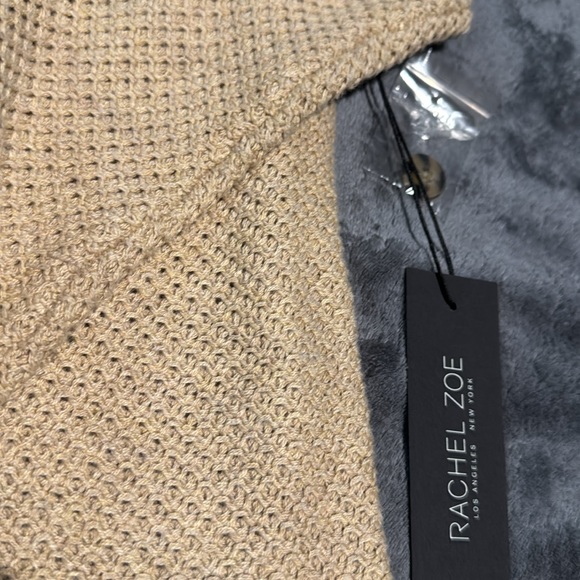 Sweater - Picture 3 of 6